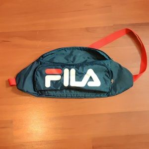 LIKE NEW FILA FANNY PACK